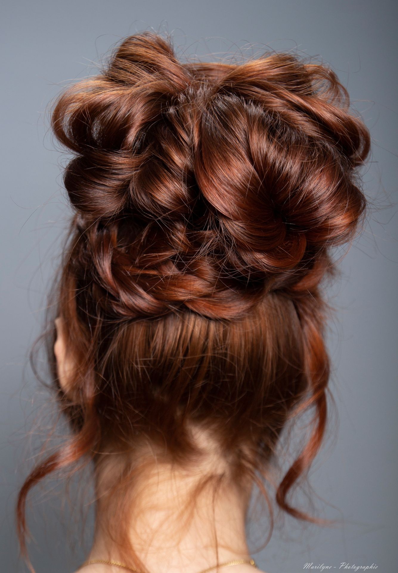 Chignon haut bohème